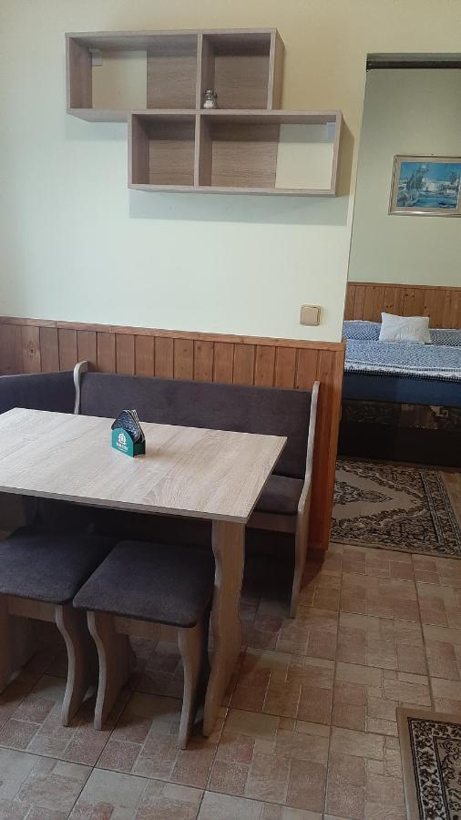 Guest House Vila Frýdštejn Bagian luar foto
