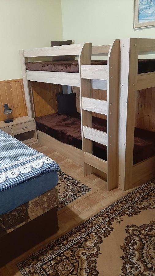 Guest House Vila Frýdštejn Bagian luar foto
